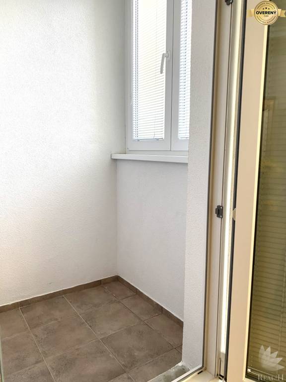 PREDANÝ 1 izbový byt, loggia, BA IV Karlova Ves Pribišova ulica