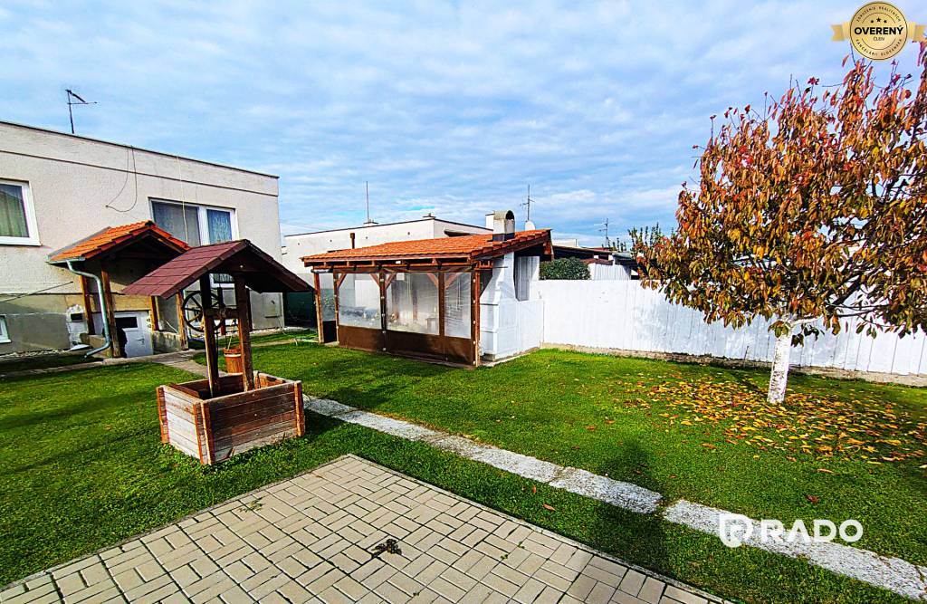 ZNÍŽENÁ CENA | 4i Rodinný dom 178m² v tichej lokalite | Láb