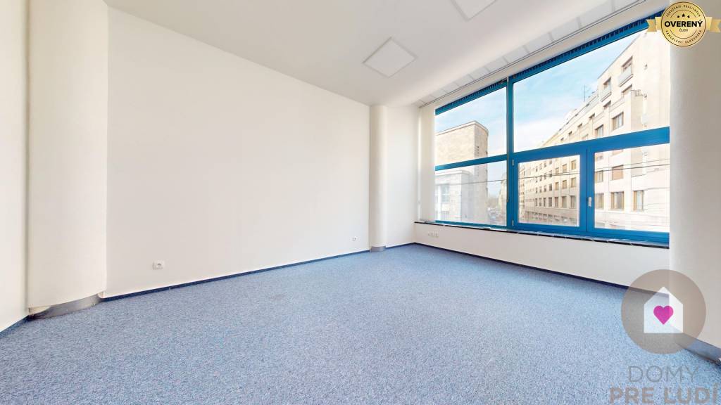 Kancelárie v LUXOR od rozlohy 20 m2 po 105 m2, BA I. ,Štúrova 