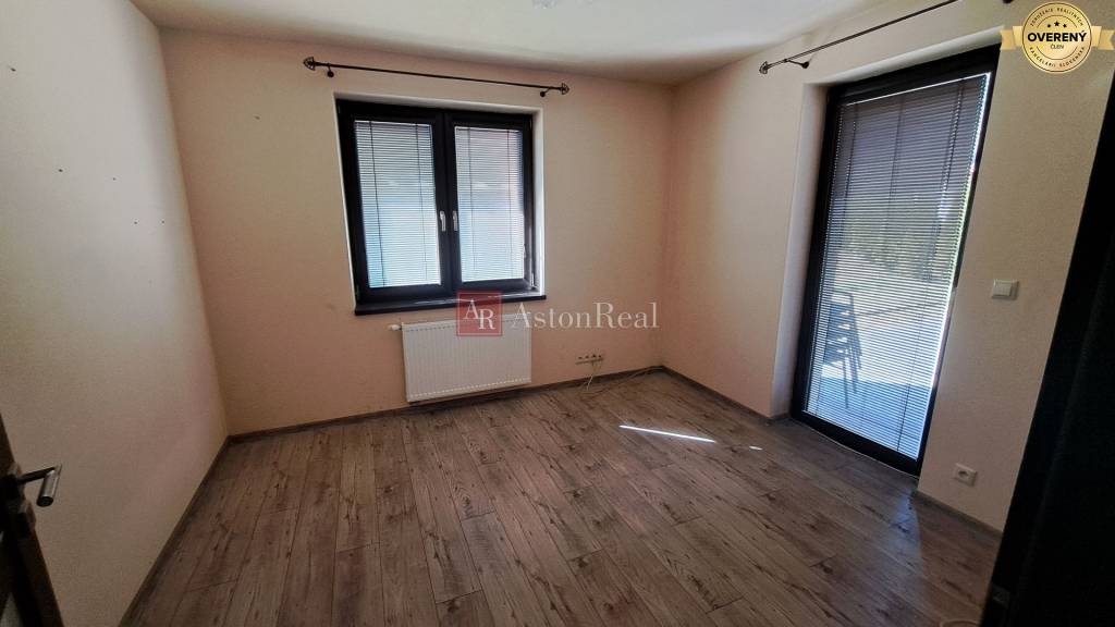 PREDAJ: Novostavba rodinný dom 5 izbový - Liptovská Teplá - Madočany