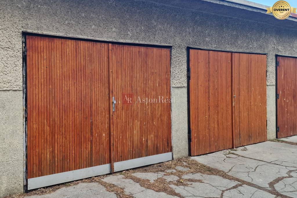 Predaj Garáž Garáž-Predaj-Poprad-23000.00 €