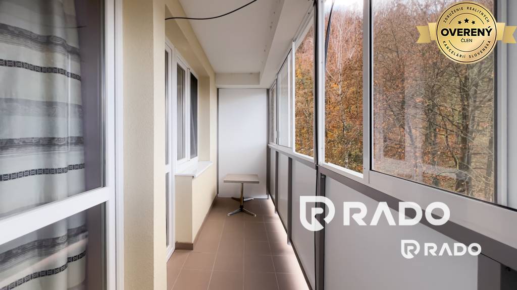 RADO | 2-i byt s veľkým balkónom, k výstavisku- Trenčín