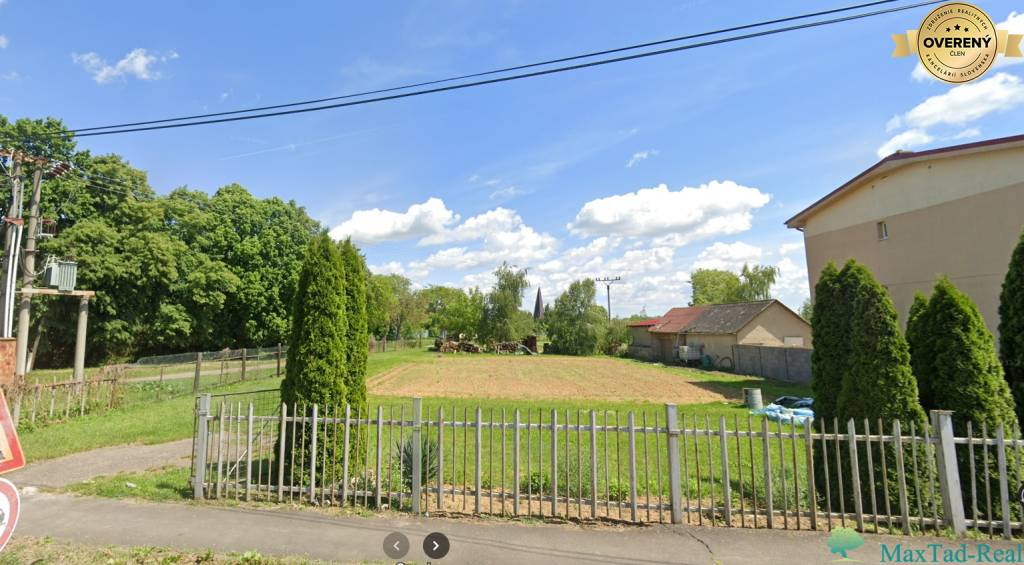 Pozemok v strede obce, Hriadky. 1586m2, 39.900€