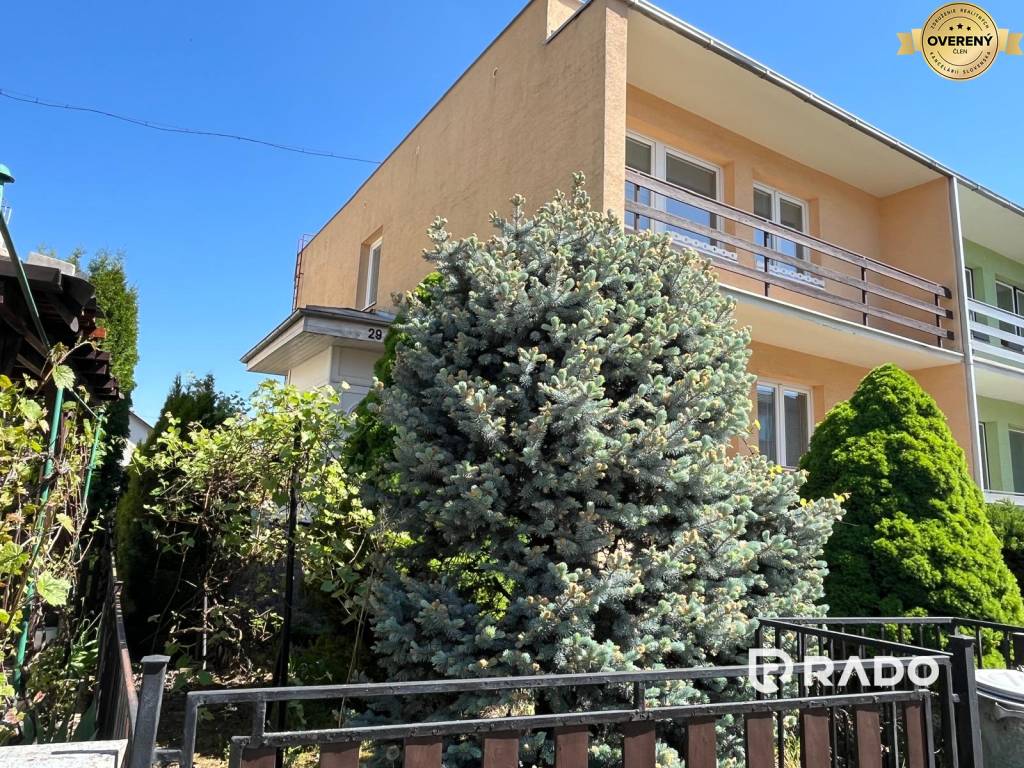 RADO | Na predaj 4i rodinný dom v Novej Dubnici 317m2