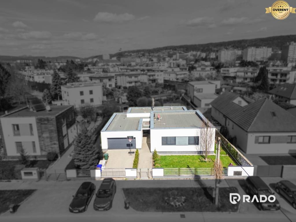 RADO | 4i RD 300m2 s pozemkom 640m2, Javorinská - Trenčín 