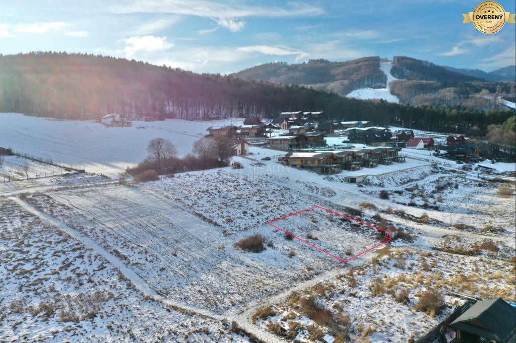 Na predaj pozemok 628 m2 na výstavbu chaty vo Valči pri Snowland