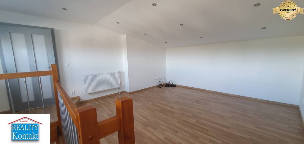 Ponúkame na prenájom obchodné a kancel.priest. 41 m2 Dvory nad Žitavou