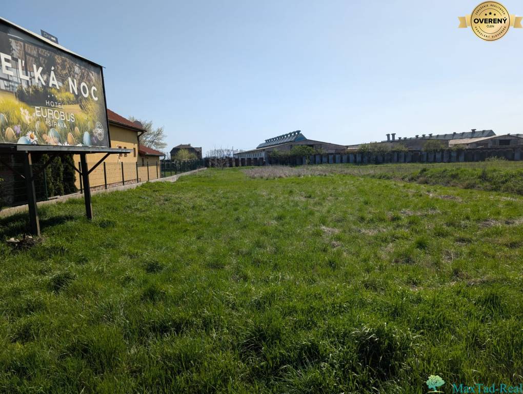 STAVEBNÝ POZEMOK 928 M², HRIADKY