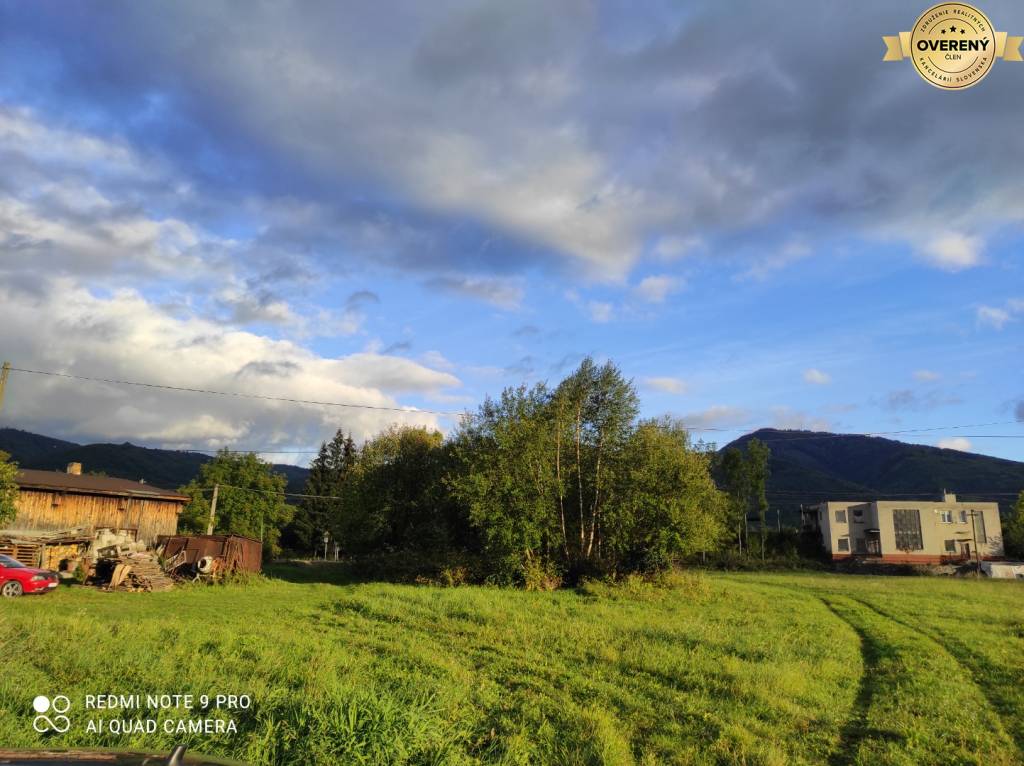 TURANY-stavebný pozemok o výmere 793 m2