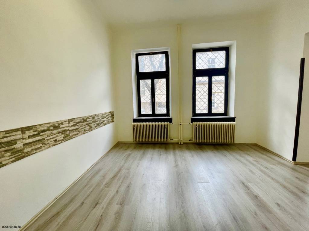 Priestory na prízemí - 84 m2 - Mäsiarska ulica