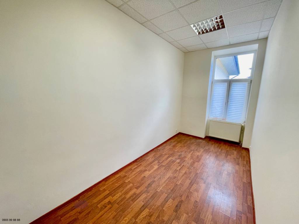 Priestor s umývadlom - 10 m2 - Moyzesova, Košice