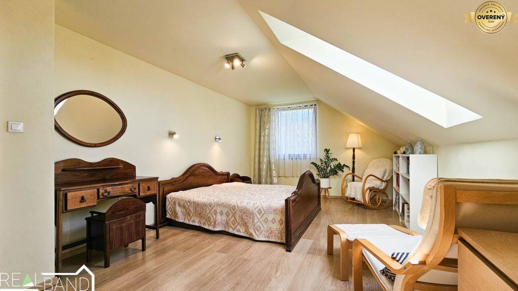 PREDAJ - Rodinný dom - Malá Mača - Celková rozloha 2 719 m²