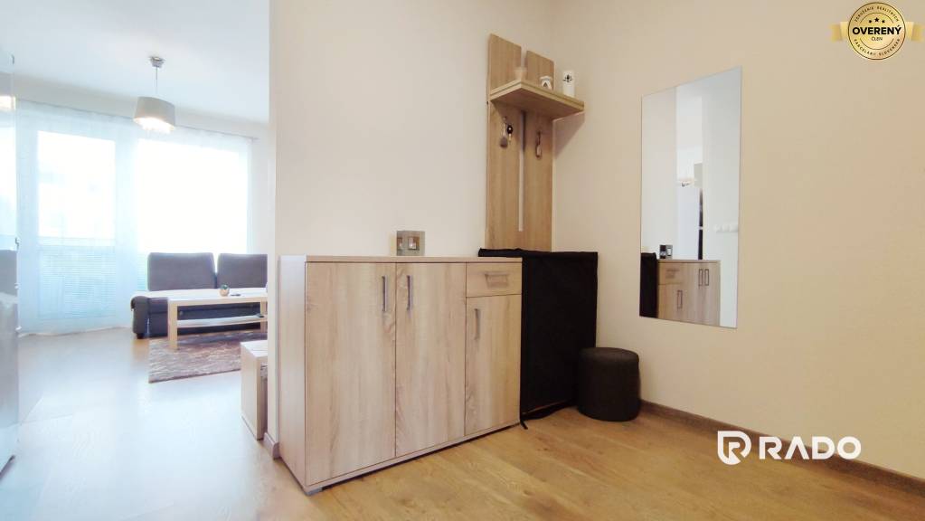 RADO | 2-izbový byt 52m2 + parkovanie Vinohrady | Trenčín 