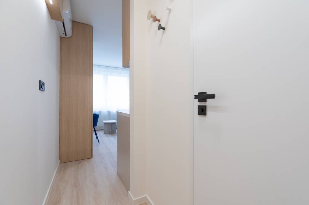 NA PREDAJ 1+kk - Apartmán, Krivá ulica, Košice - JUH