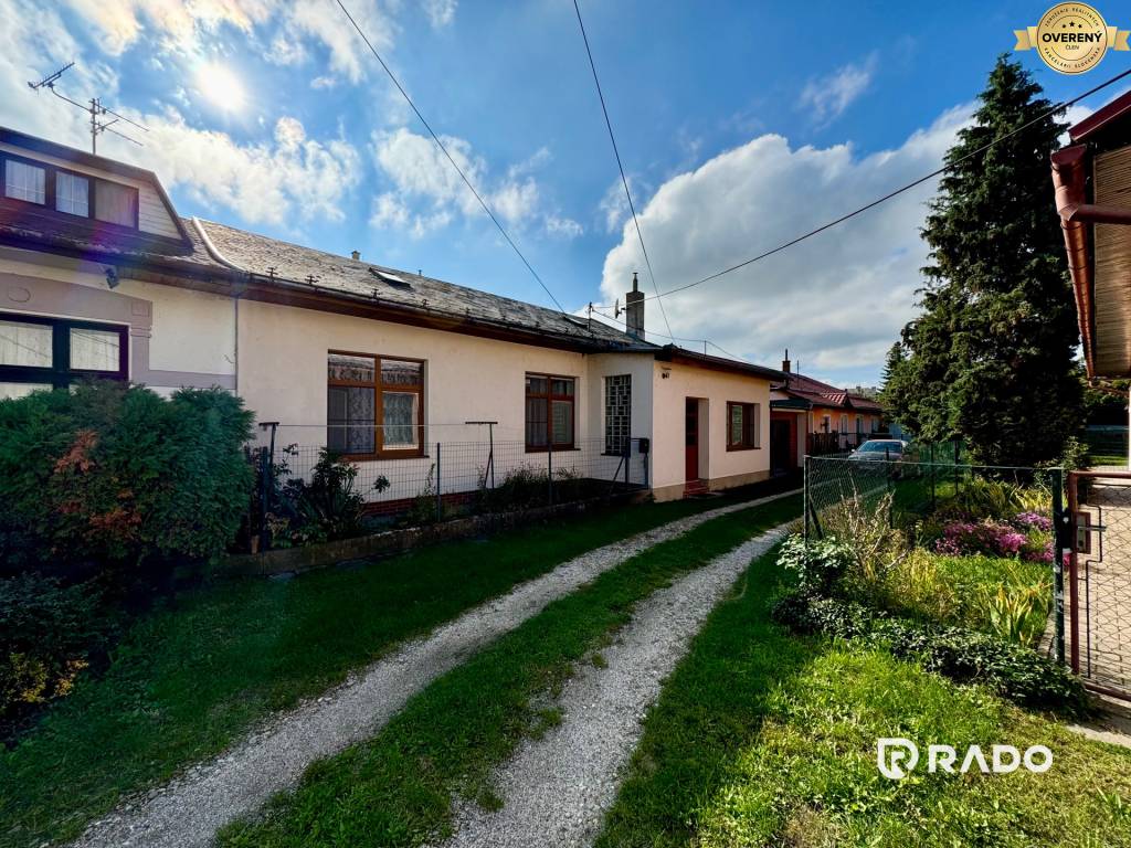 RADO | Rodinný dom v centre mesta s garážou, Nám. Sv. Anny, Trenčín