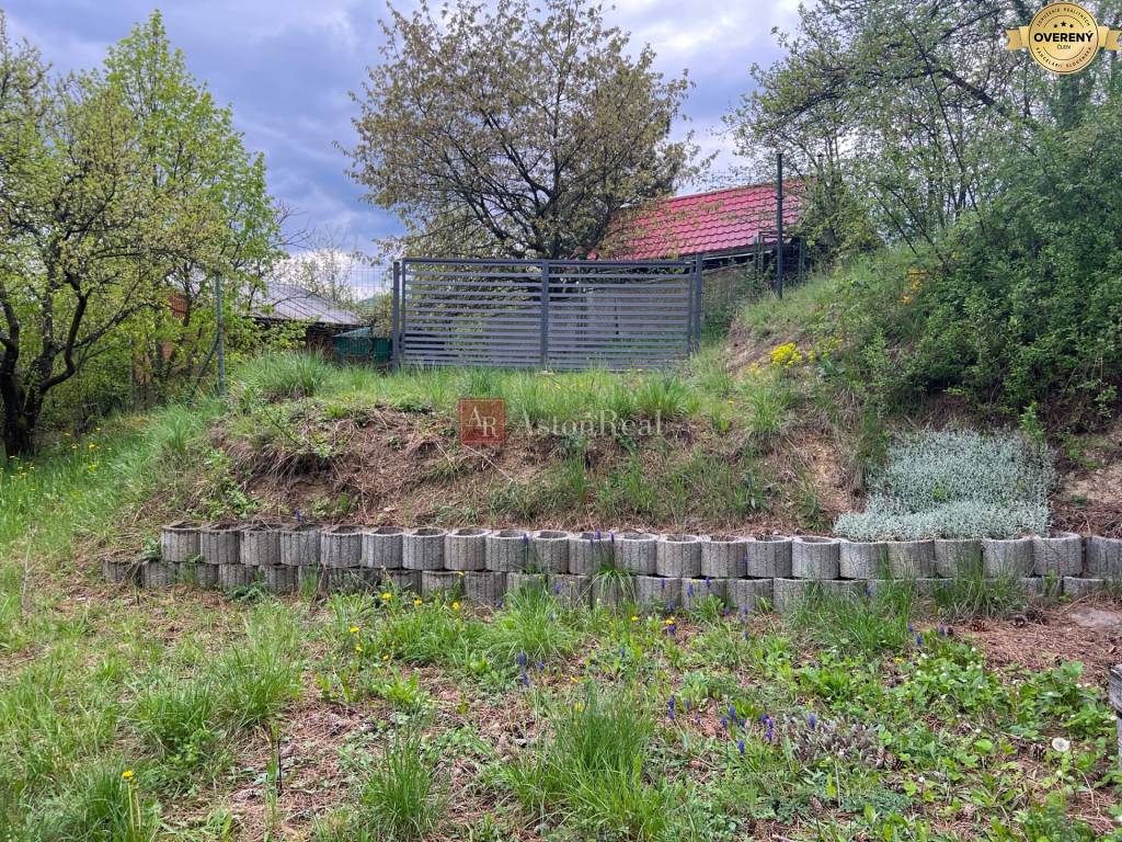 PREDAJ: Záhrada, rozlohou 392 m2 nad Tulskou - Banská Bystrica