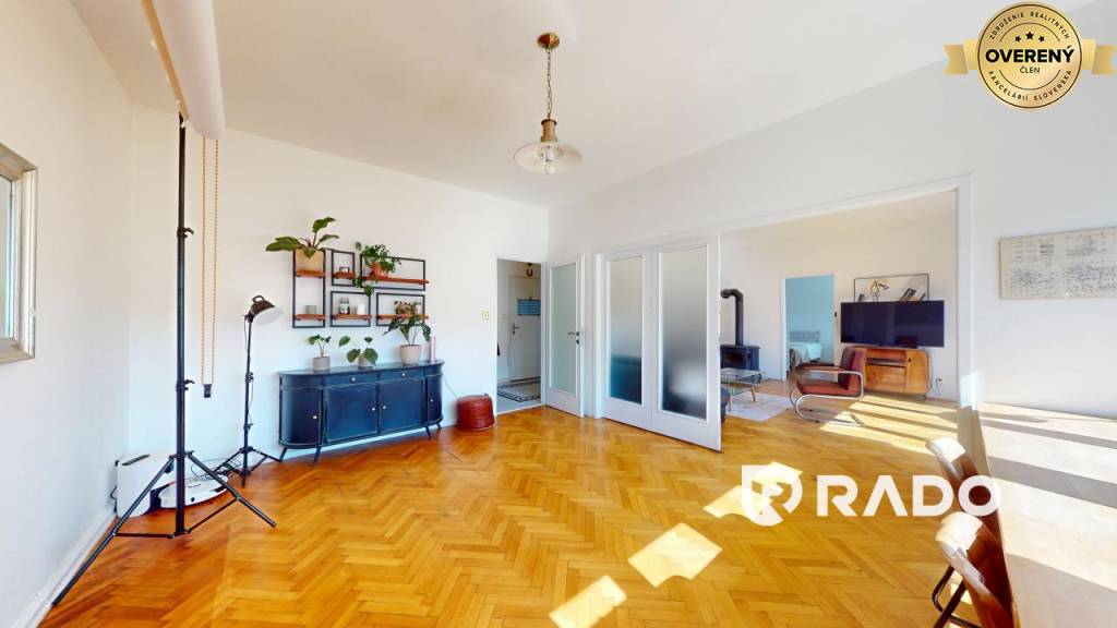 RADO | Na predaj 3i byt + garsónka v RD | pozemok | garáž | Hodžova TN