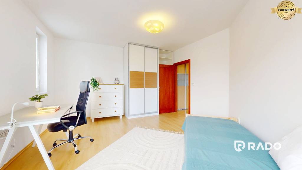 Iný-Prenájom-Púchov-700.00 €