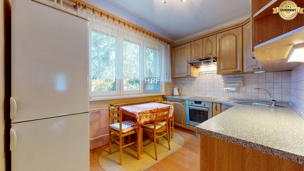 Na predaj 3-izbový byt na sídl M. Nešpora v Holíči.