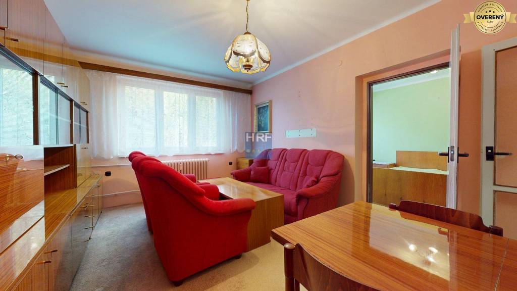 Na predaj 3-izbový byt na sídl M. Nešpora v Holíči.