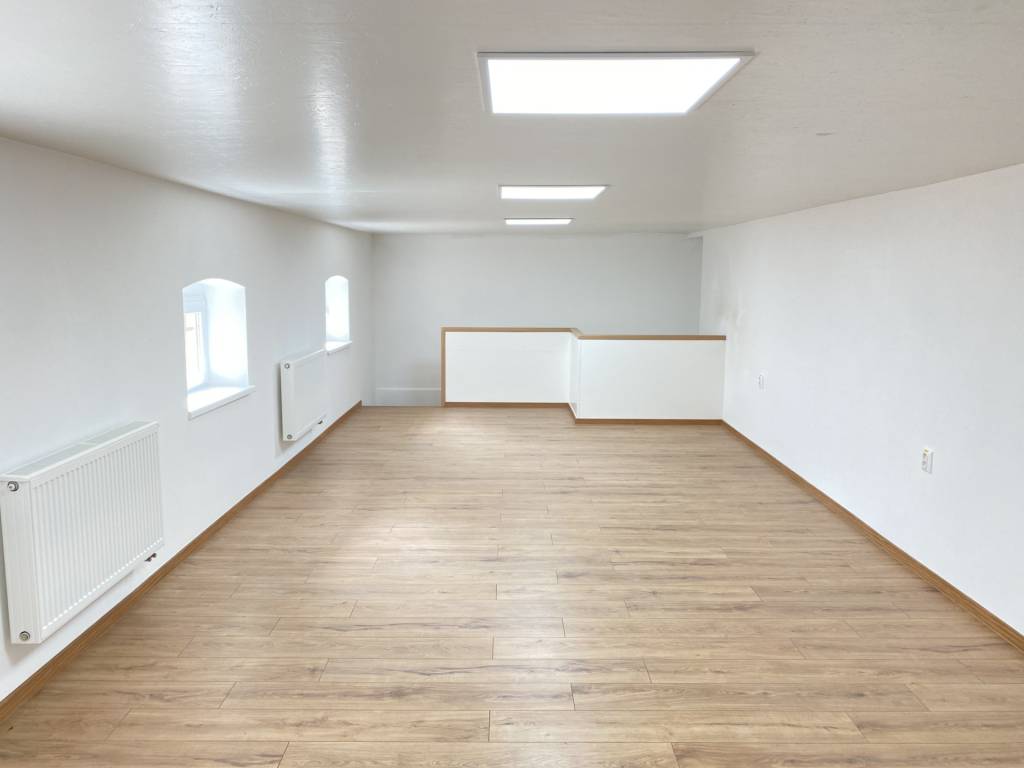 Prenájom - obchodný priestor v centre mesta - Topoľčany