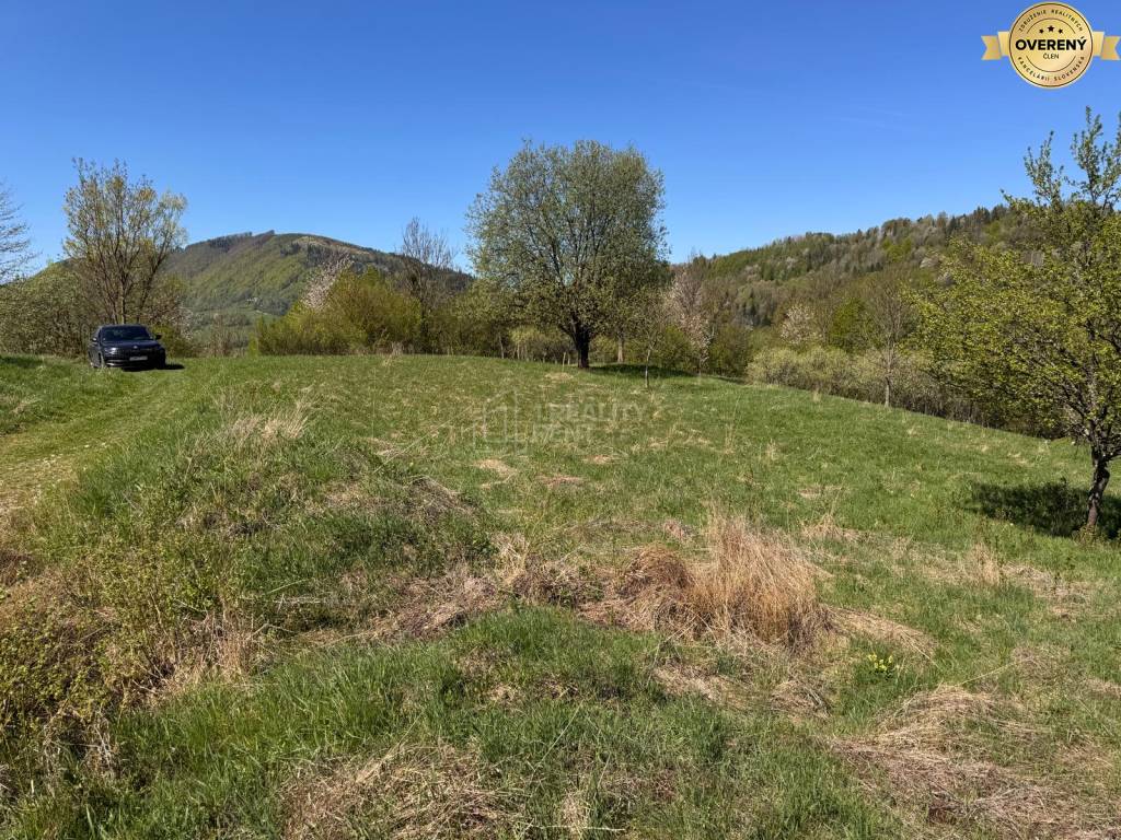 Predaj: Krásny slnečný rekreačný pozemok 1081m2 v Terchovej