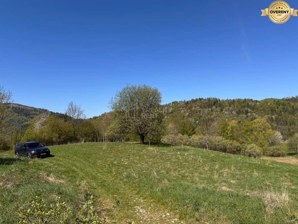 Predaj: Krásny slnečný rekreačný pozemok 1081m2 v Terchovej