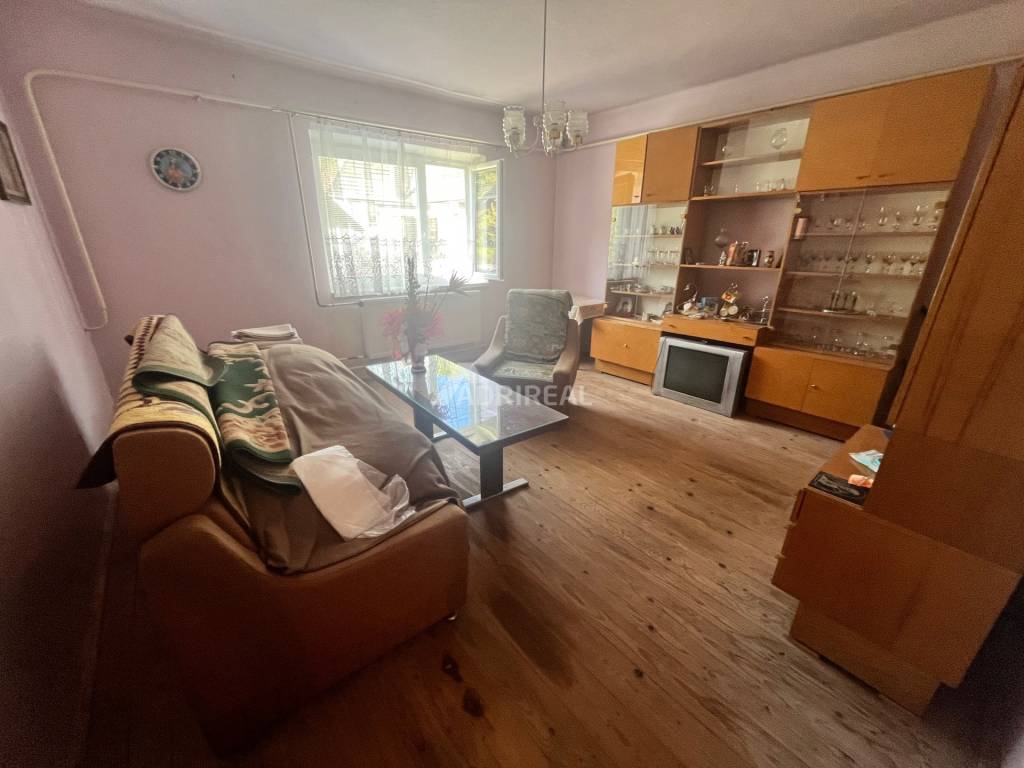 PREDAJ:RD+pozemok 914 m2 ZA CENU BYTU;Divín-Lučenec;88.000 €