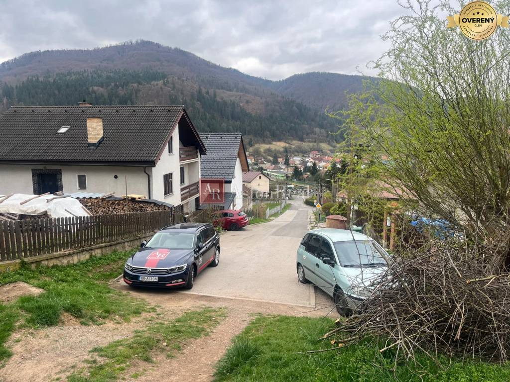 Záhrada: rozloha: 4236 m2, Brusno - krásny výhľad  