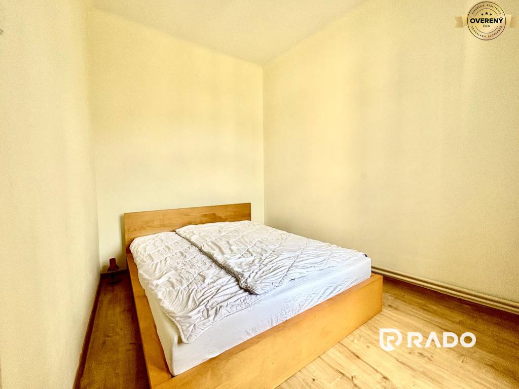RADO I NA PRENAJOM I 2-IZBOVY BYT | BRATISLAVA-HISTORICKE CENTRUM