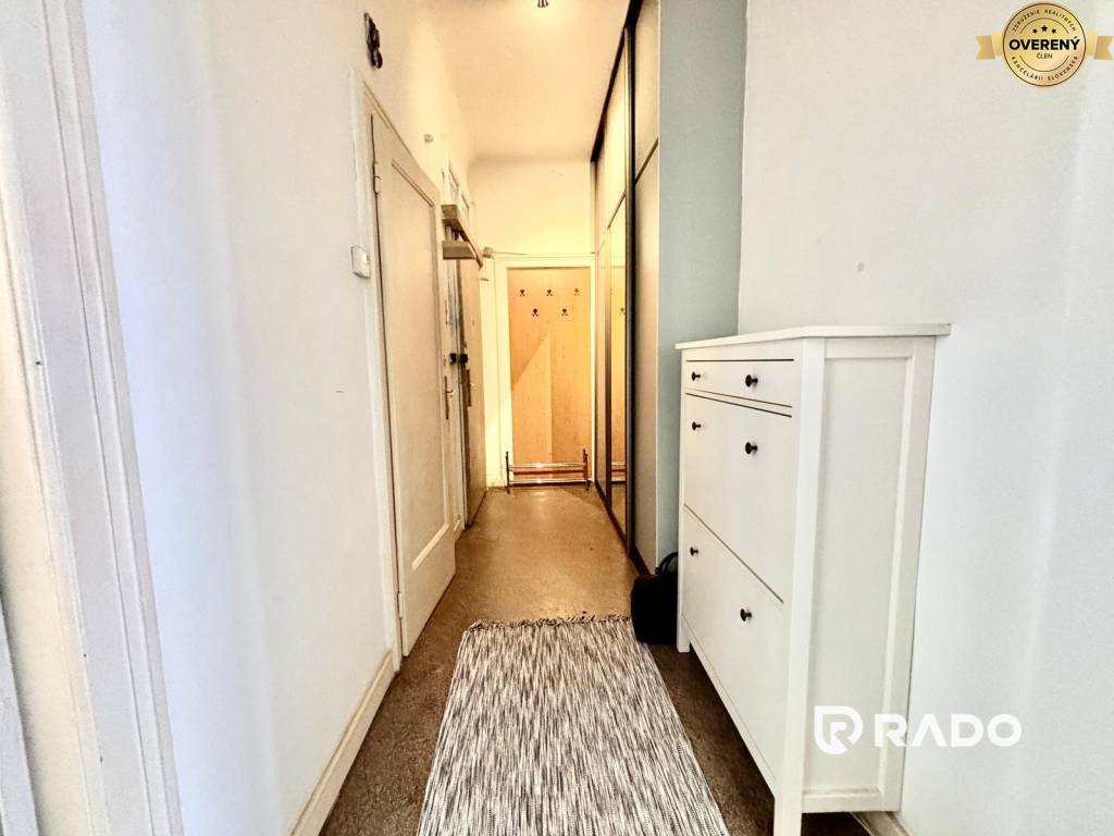 RADO I NA PRENAJOM I 2-IZBOVY BYT | BRATISLAVA-HISTORICKE CENTRUM