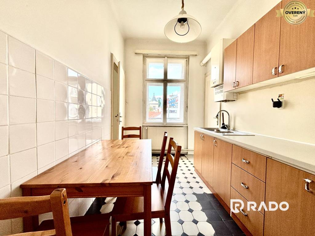 RADO I NA PRENAJOM I 2-IZBOVY BYT | BRATISLAVA-HISTORICKE CENTRUM