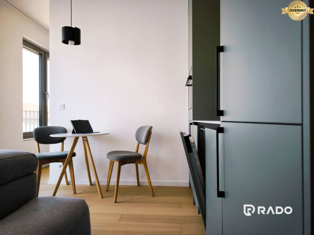 RentHub | 1,5i byt s parkovaním | štýlové bývanie Pri Mýte III