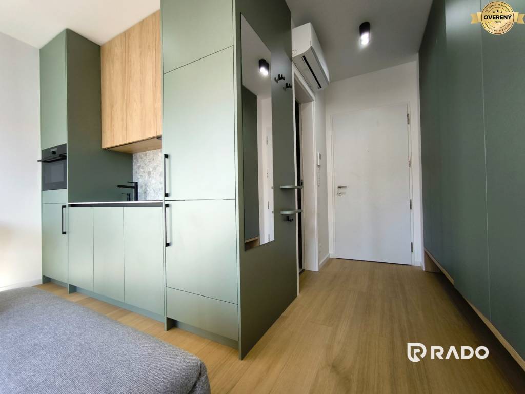 RentHub | 1,5i byt s parkovaním | štýlové bývanie Pri Mýte III
