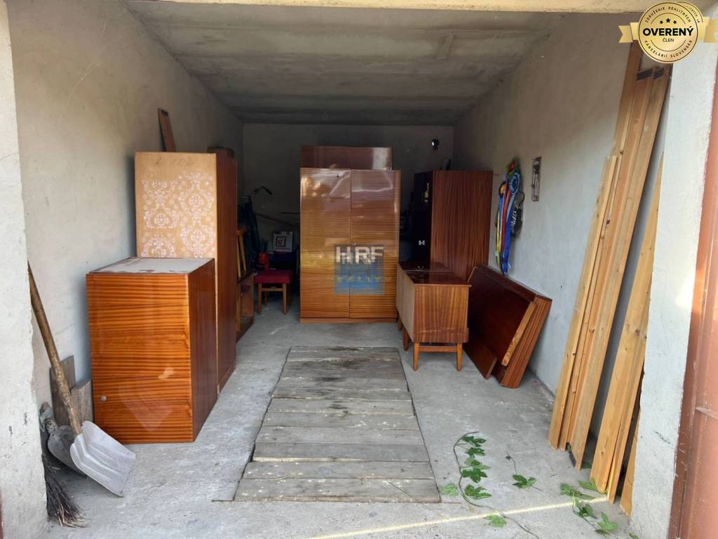 Na predaj garáž s montážnou jamou v Holíči