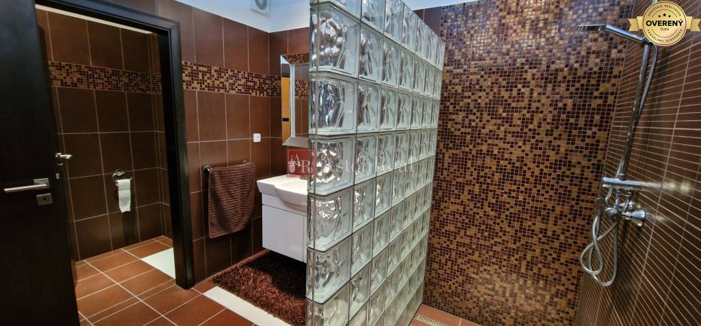  Luxusný  apart.   Veľká Lomnica 7 izieb, 321 m2, možný odp.DPH