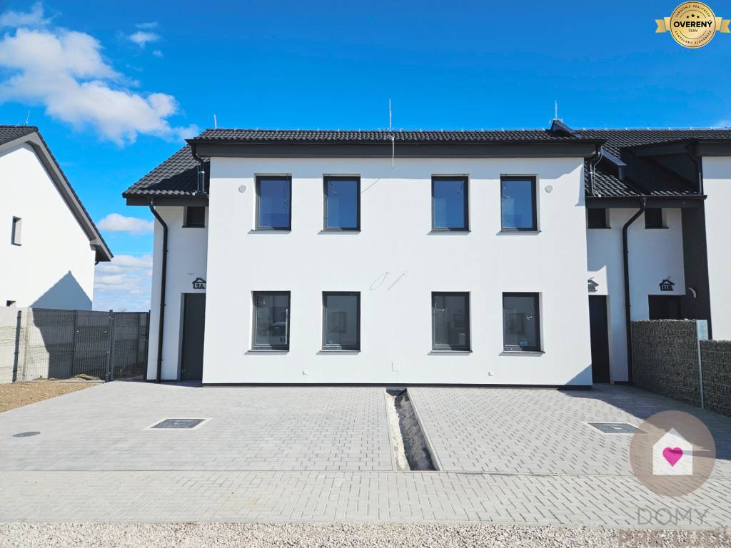 SKOLAUDOVANÝ A DO ŠTANDARDU DOKONČENÝ 4-IZBOVÝ RD S TEPEL. ČERPADLO