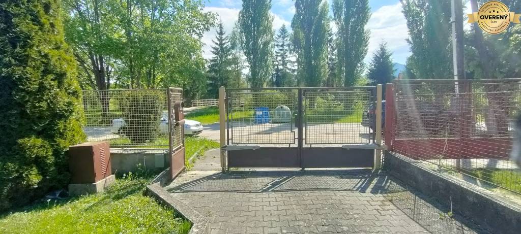 Predaj: Rodinný dom s dvojgarážou v pokojnej časti  Rajca ( MO )