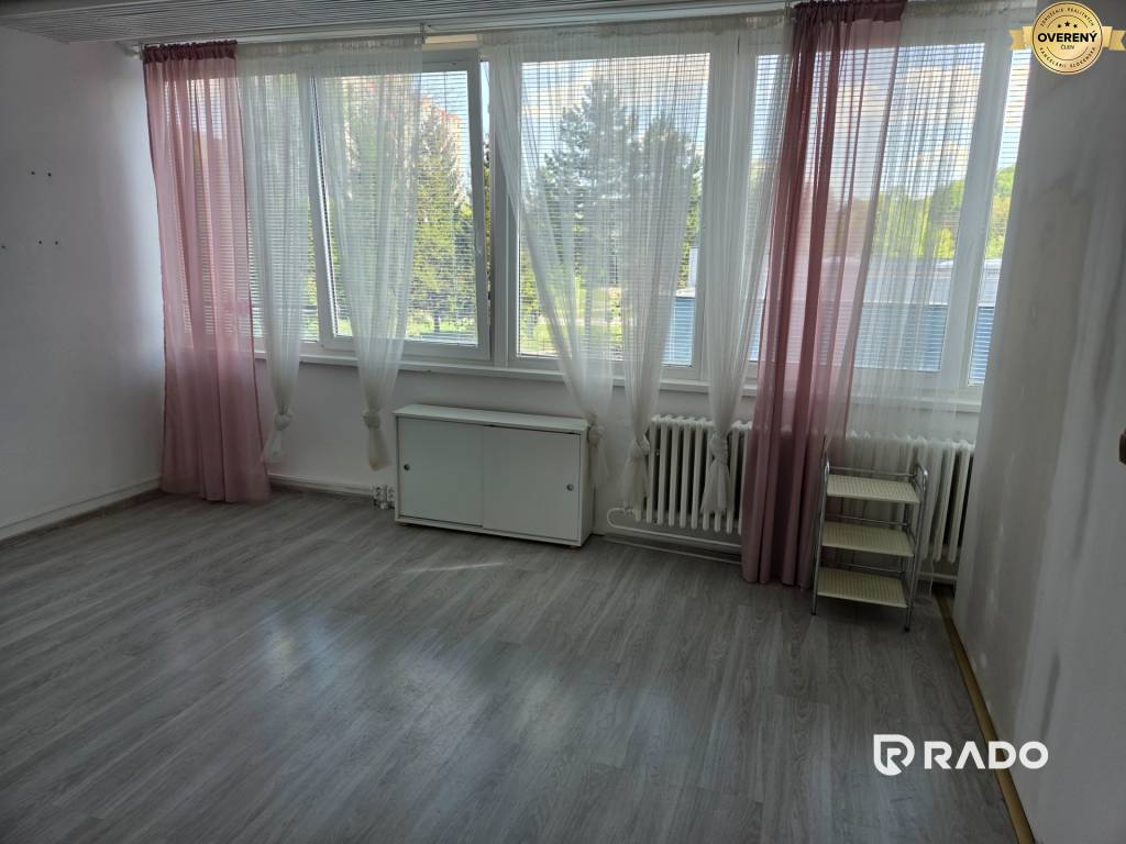 RADO | Na prenájom administratívny priestor, 20 m2, Považská Bystrica