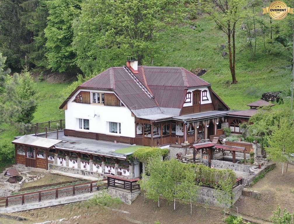 Na predaj jedinečné rodinné sídlo v prekrásnej prírode obce Makov