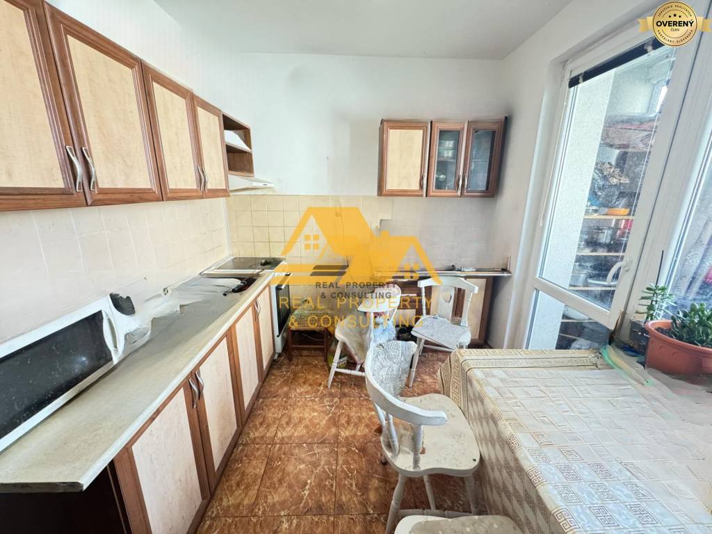 Predám 2 izbový byt s balkónom na sídlisku Juh v Nových Zámkoch