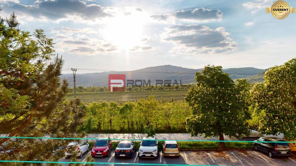 PREDAJ 4 izbový byt s balkónom PEZINOK