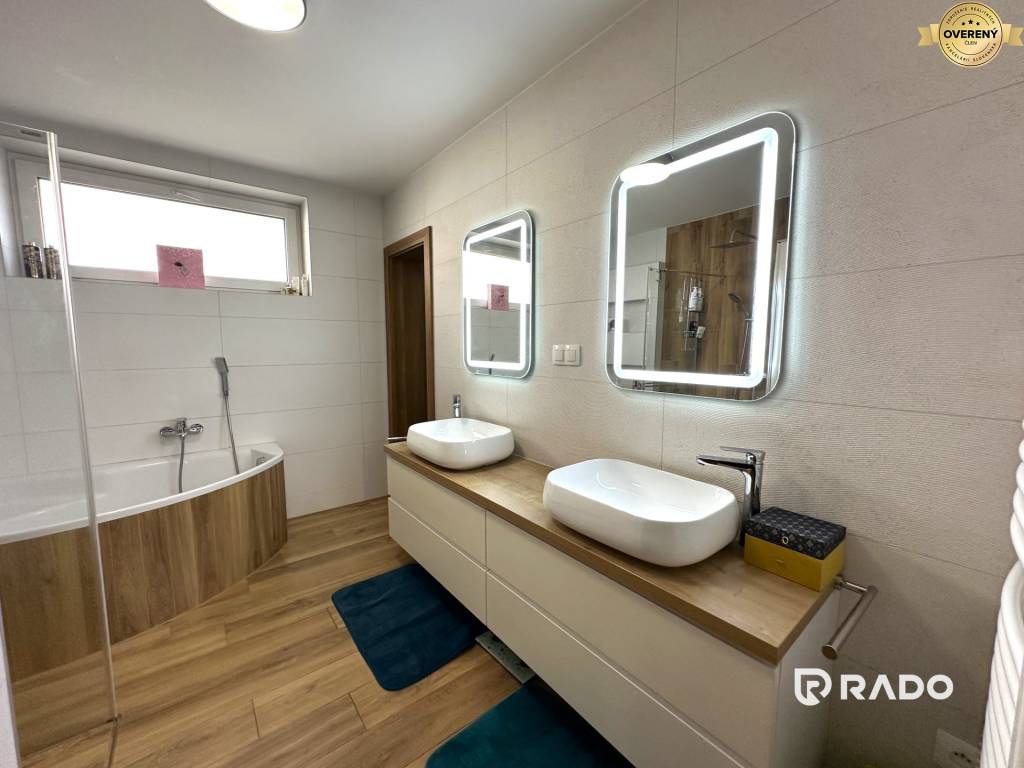 RADO | Krásny, moderný rodinný dom - Trenčianske Teplice!