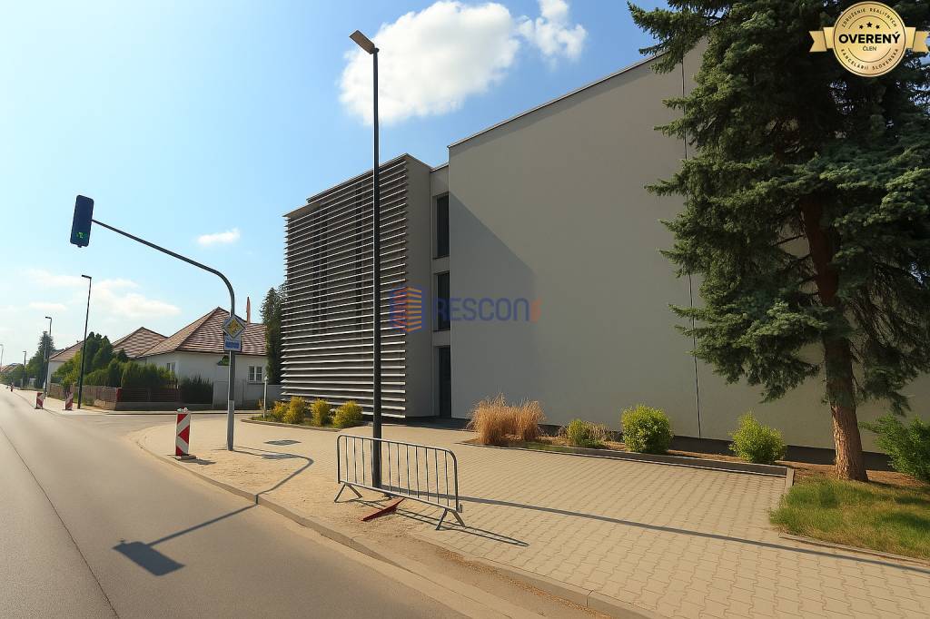 Reprezentatívne sídlo na hlavnom ťahu do BA, 540m2, parkovanie, Rača
