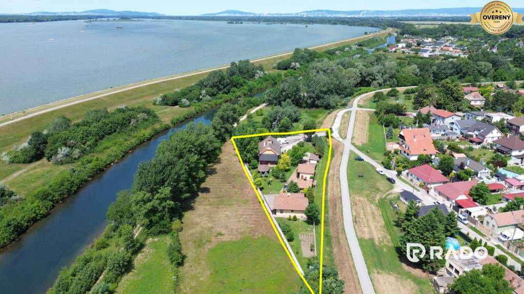 RADO | 3 nehnuteľnosti na pozemku 4700m2 | Hamuliakovo 