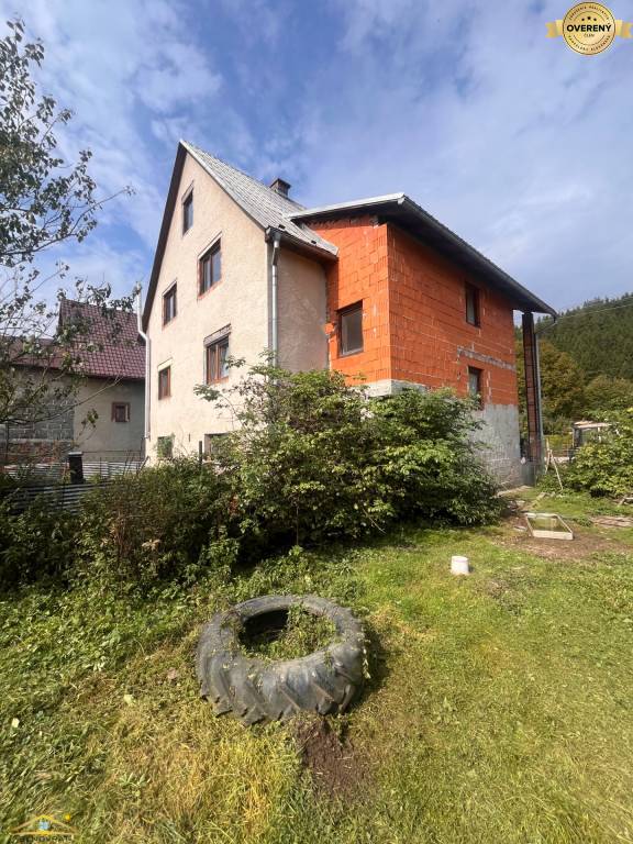 Predaj: Rodinný dom v meste Turzovka (323-D)