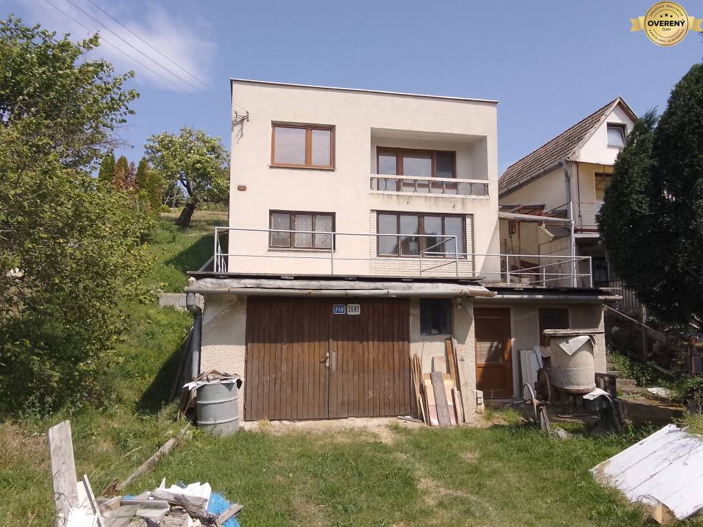 Rekonštruovaný viničný dom vhodný aj ako celoročné bývanie Levice 