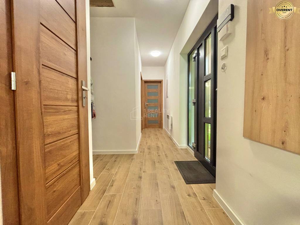 Predaj novostavby rodinného domu v krásnom prostredí obce Zákopčie