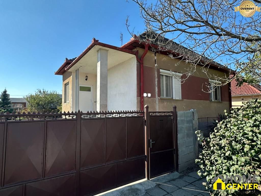 NA PREDAJ 3 IZBOVÝ RODINNÝ DOM V BLÍZKOSTI CENTRA, UL. LESNÁ, KOLÁROVO