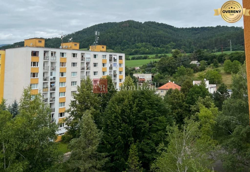 Hľadáme pre klienta 3 izb. byt v časti Podlavice - Banská Bystrica